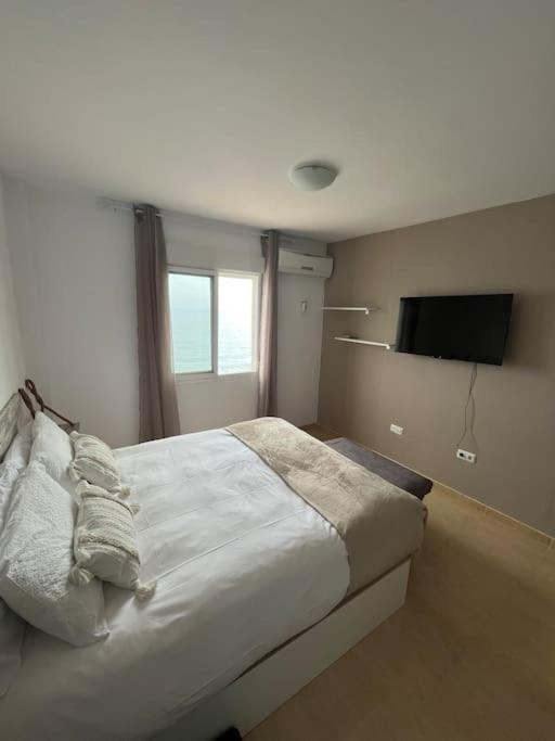 Apartamento A Pie De Playa Con Vistas Al Mar. Sorvilán Exterior foto
