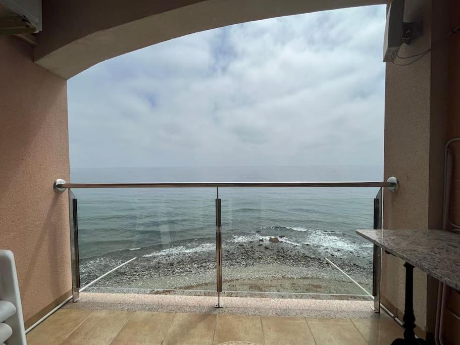 Apartamento A Pie De Playa Con Vistas Al Mar. Sorvilán Exterior foto